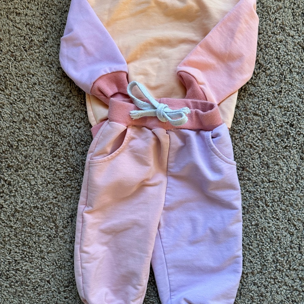 Baby Sweatshirt and Pants Set - Picture 5 of 9